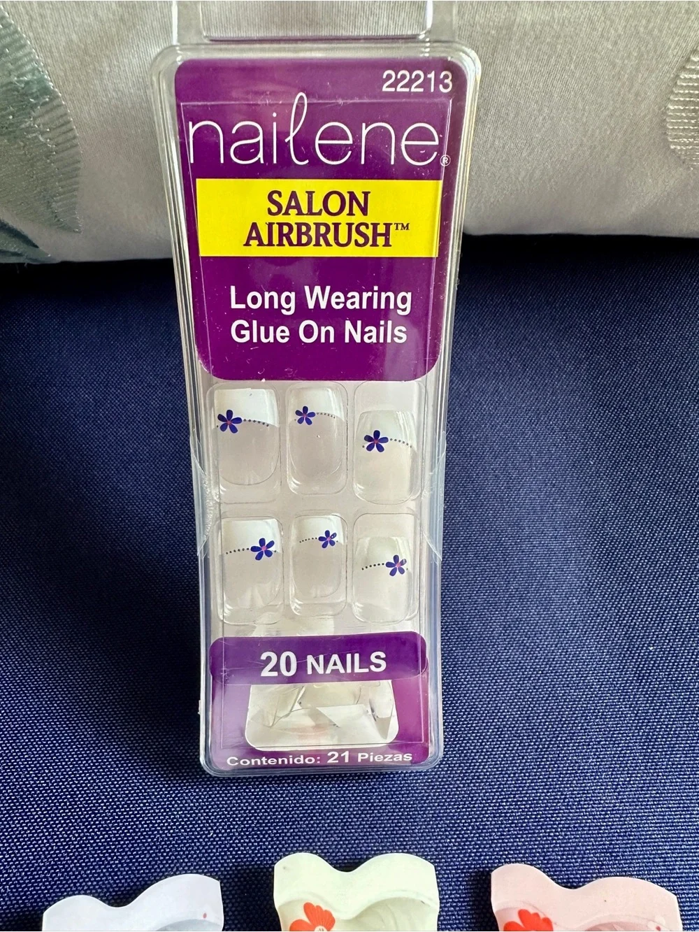 S.he Crystals Glaze Lip Care & Nailene Nails
